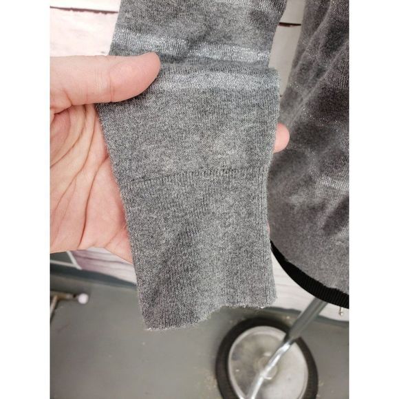 Chico's Gray Metallic Striped Size Small Pullover‎ Sweater - Picture 7 of 9